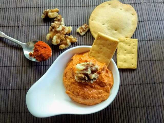 Paté de pimientos y nueces