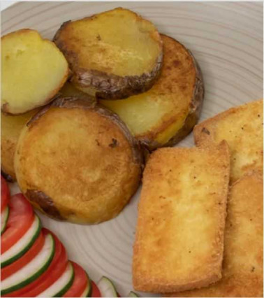 Milanesa  con papas doradas