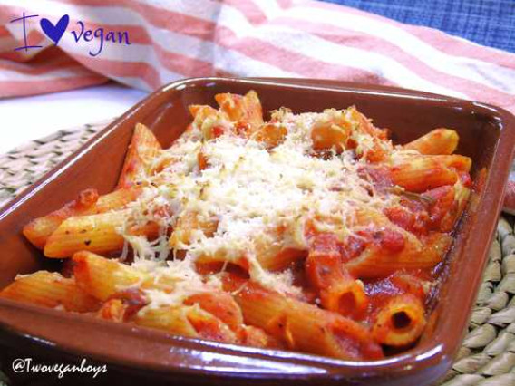 Macarrones con tomate