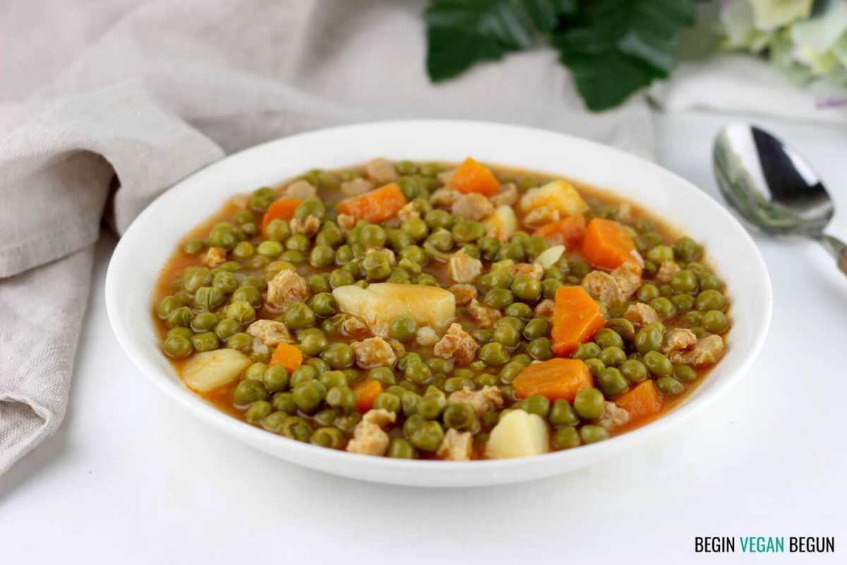 Guiso de arvejas con soya texturizada